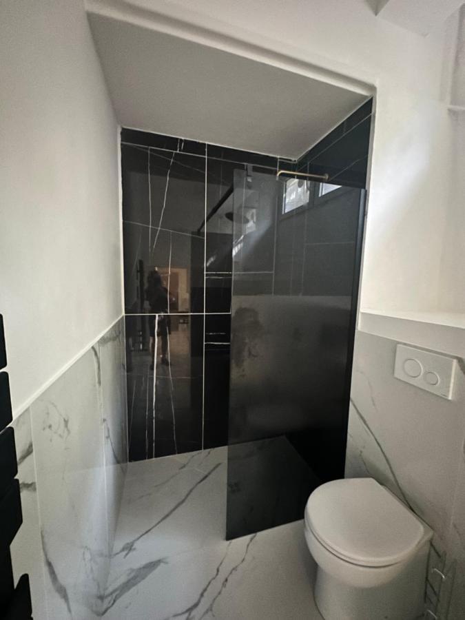 Myhome Boni Family Milan Bagian luar foto